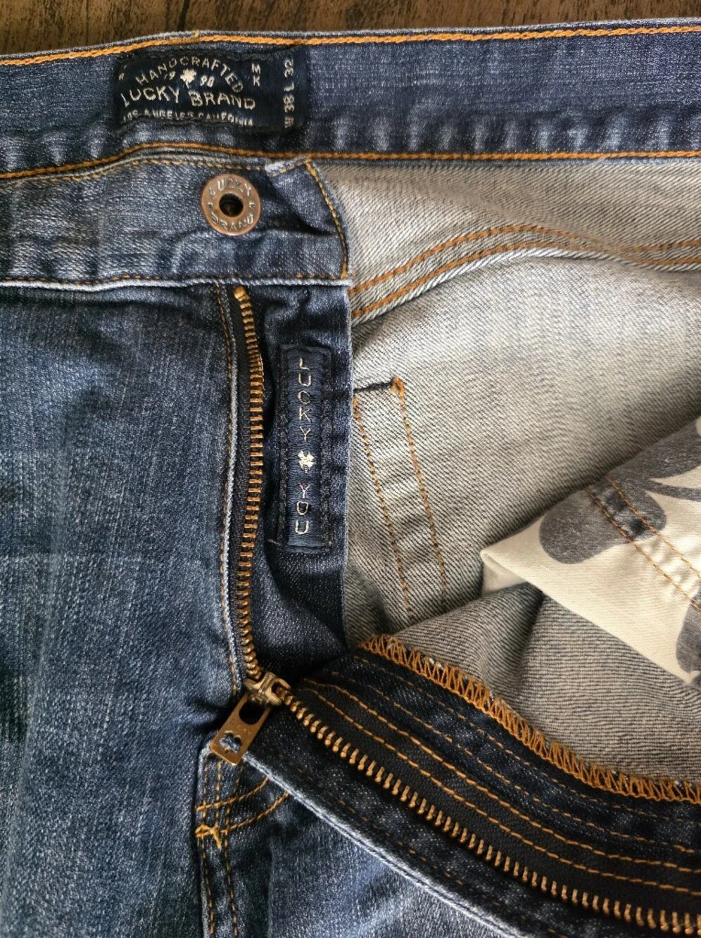 Lucky Brand 221 Original Men's Straight Jeans Medium Blue Wash 38x32